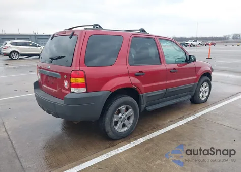 2005 Ford Escape Xlt из США, поврежденный, VIN 1FMYU93145KC75006